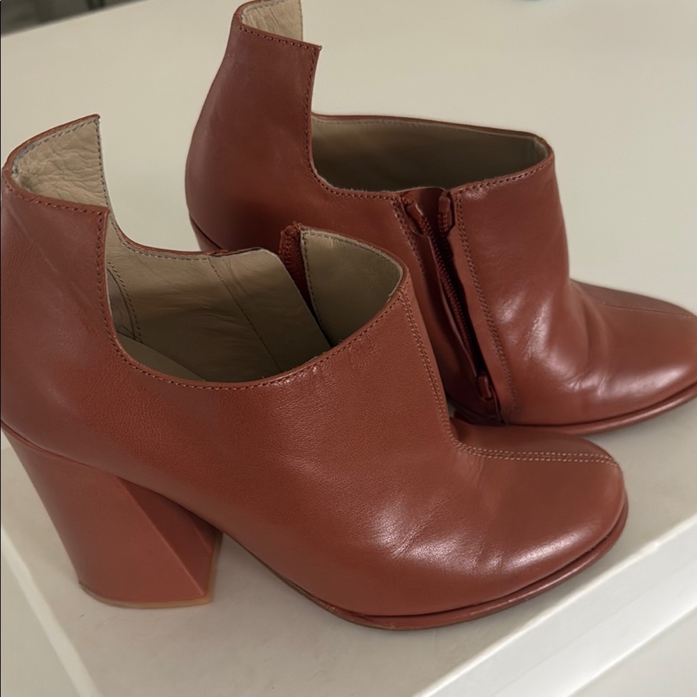 See By Chloe Tan Heeled Boots with Chunky Block Heel